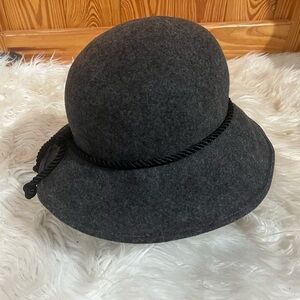 Vintage Tina Too Women's Gray 100% Wool Doeskin Felt Wide Brim Cloche Hat - USA